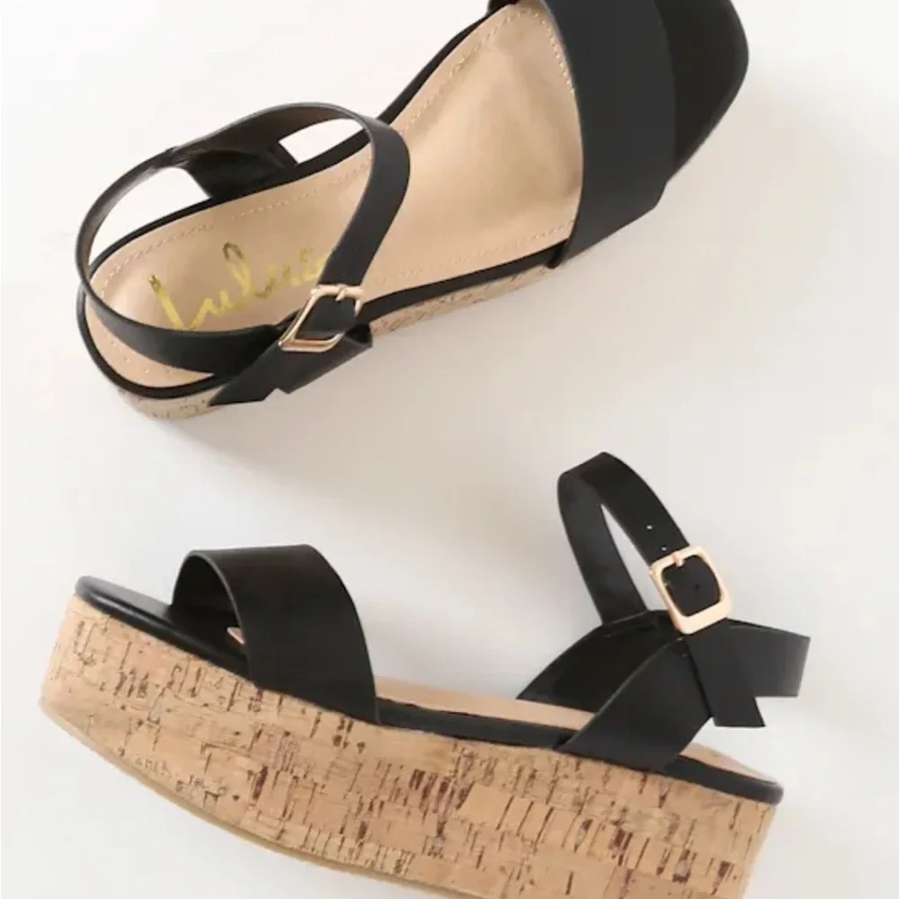 Lulu’s Black “Grecia” Platform Sandals